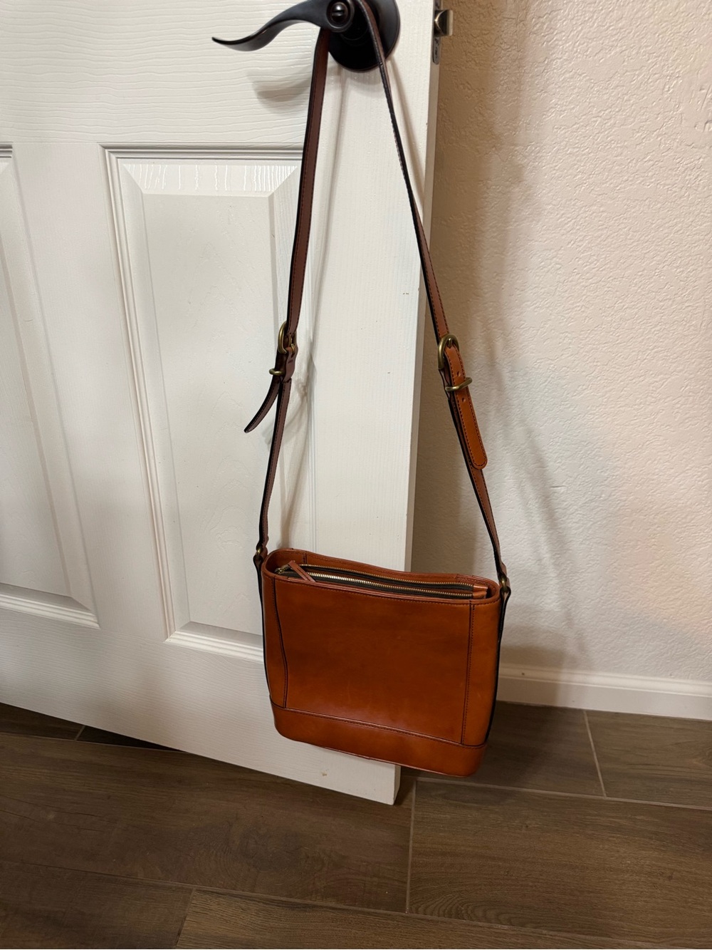Women’s  Brown Leather Bag